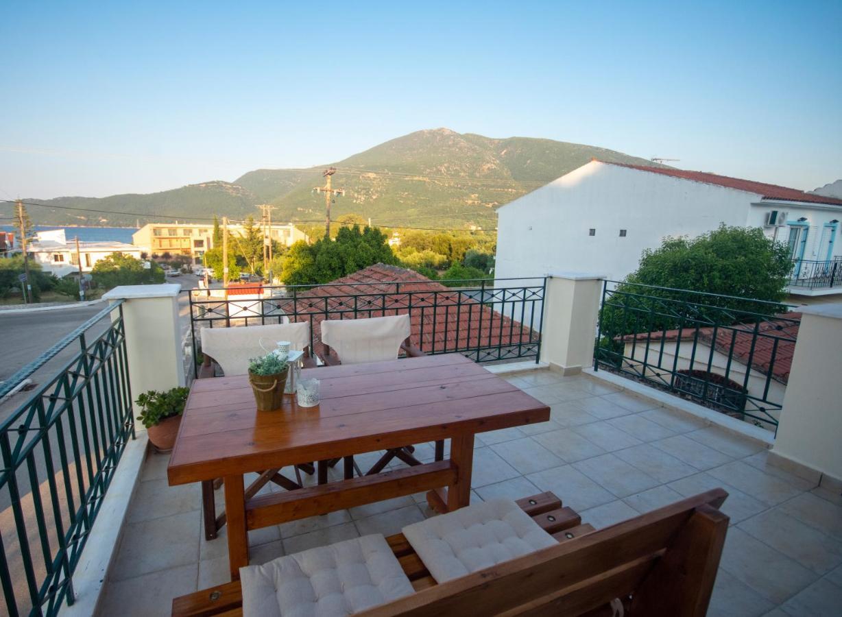 House Of Hats - Next To The Coast - Karavomylos Exterior foto